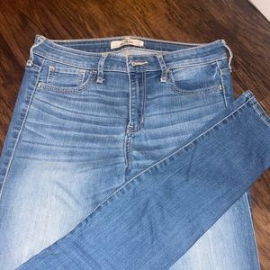 Hollister blue denim skinny jeans, size W 28, L 31